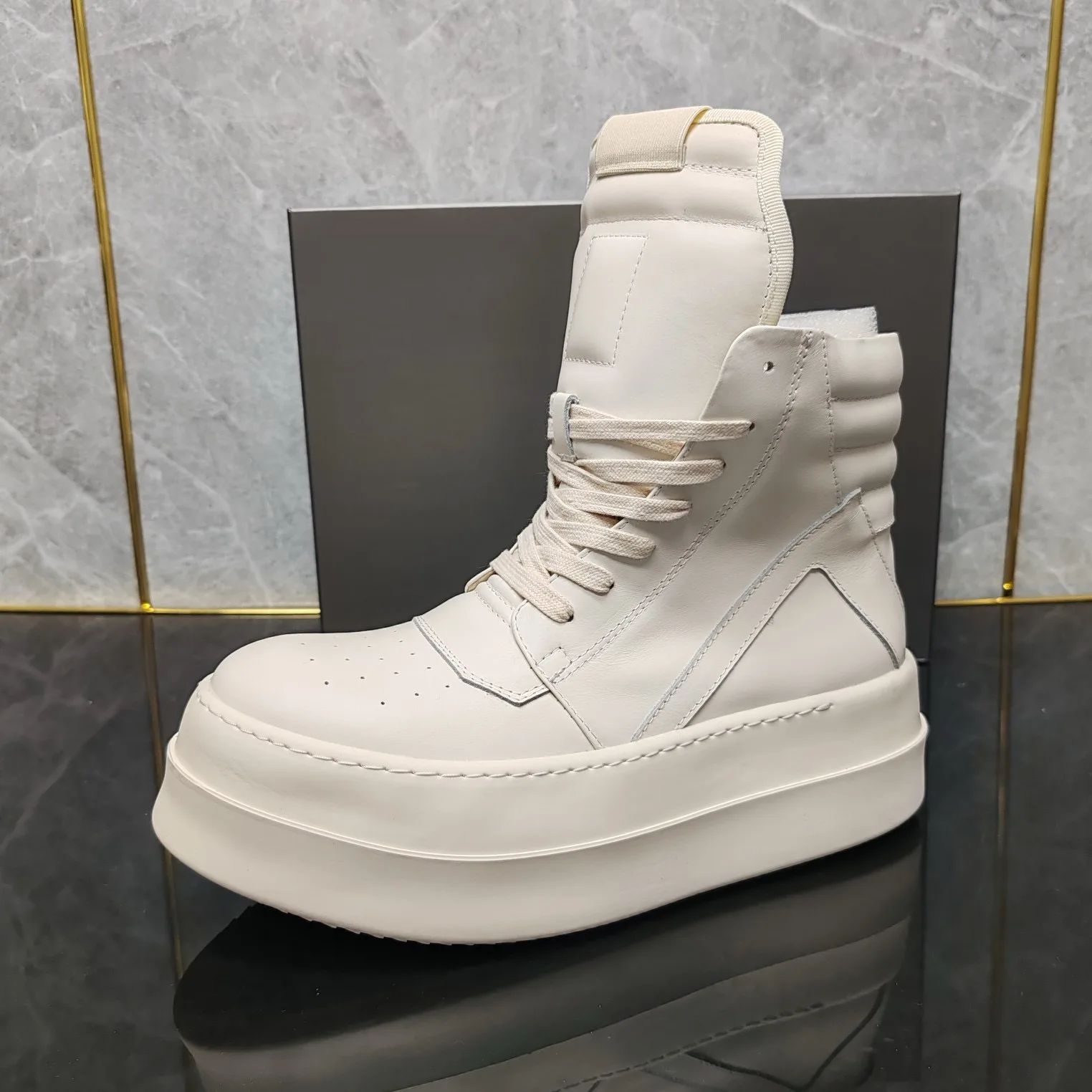 Leather Boots Men's Thick-soled Inverted Triangular All-white Increase Students' High Street Lovers'