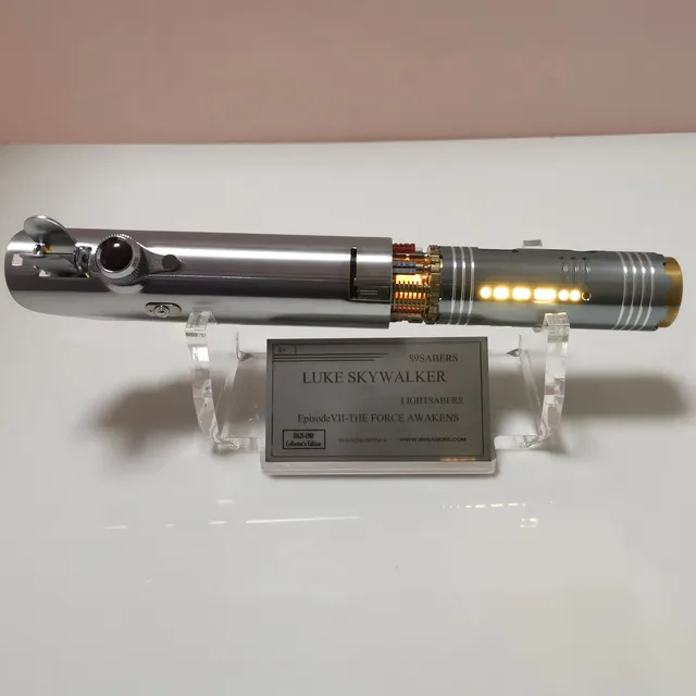 EP6　ルーク・スカイウォーカー　カスタムライトセーバー　クリスタルチャンバー カスタムライトセーバー ルークEP6モデル LGTHERO｜SYBERSABERS