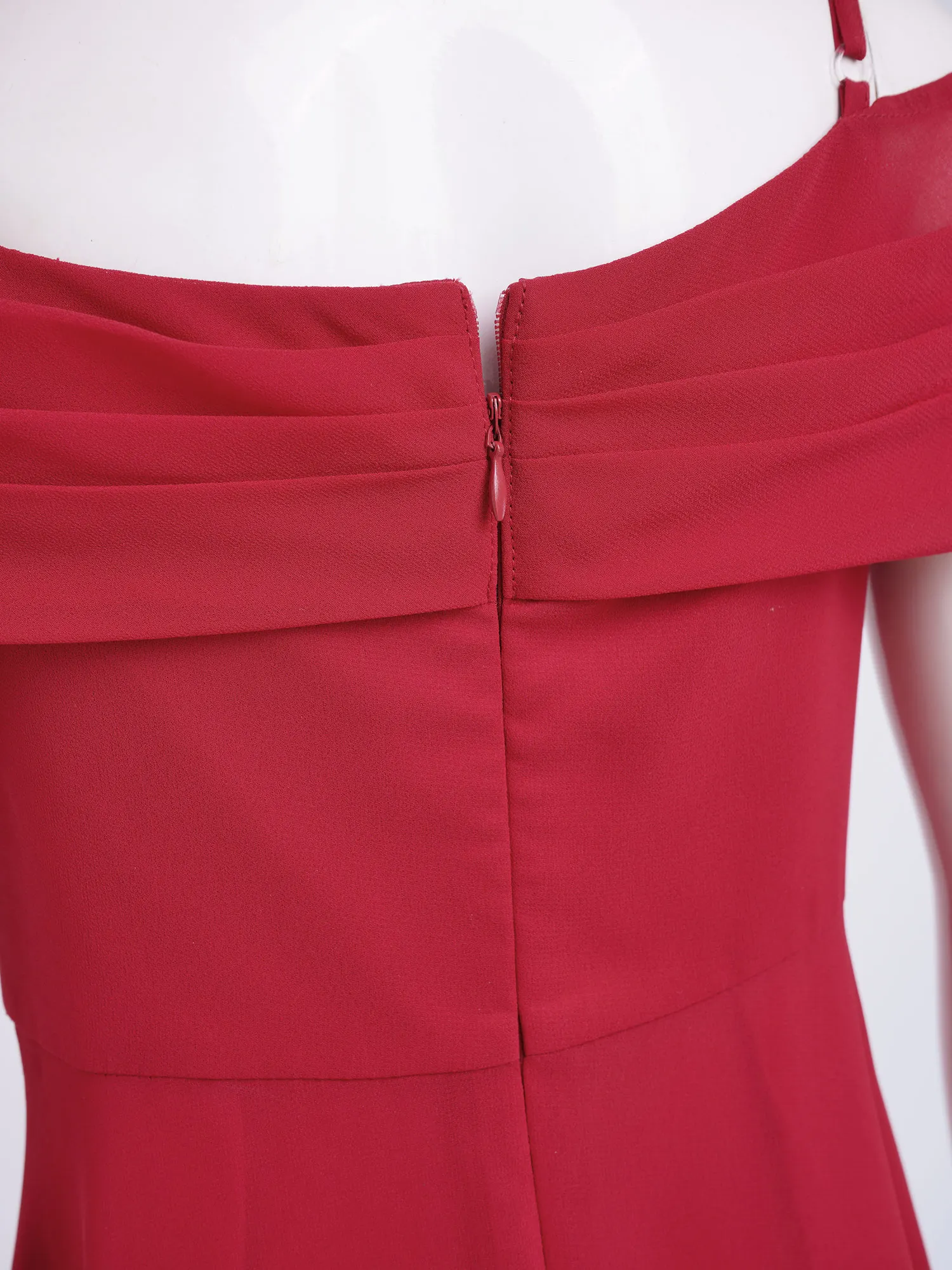 Рисунок 5 - Шифоновое платье-трапеция с открытыми плечами