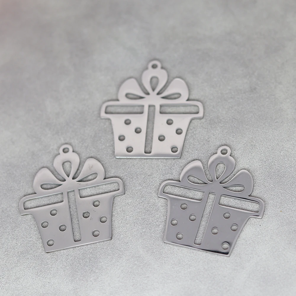 

3pcs/Lot Stainless Steel Gift Box Pendant Christmas Charm Accessories DIY For Fashion Jewelry Making