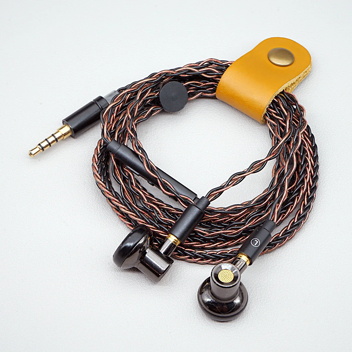 Фото Проводные наушники HB1 HiFi 300 Ом с плоской головкой, аналоговые наушники с детализированным звуком, 8 прядей, кабель MMCX №3