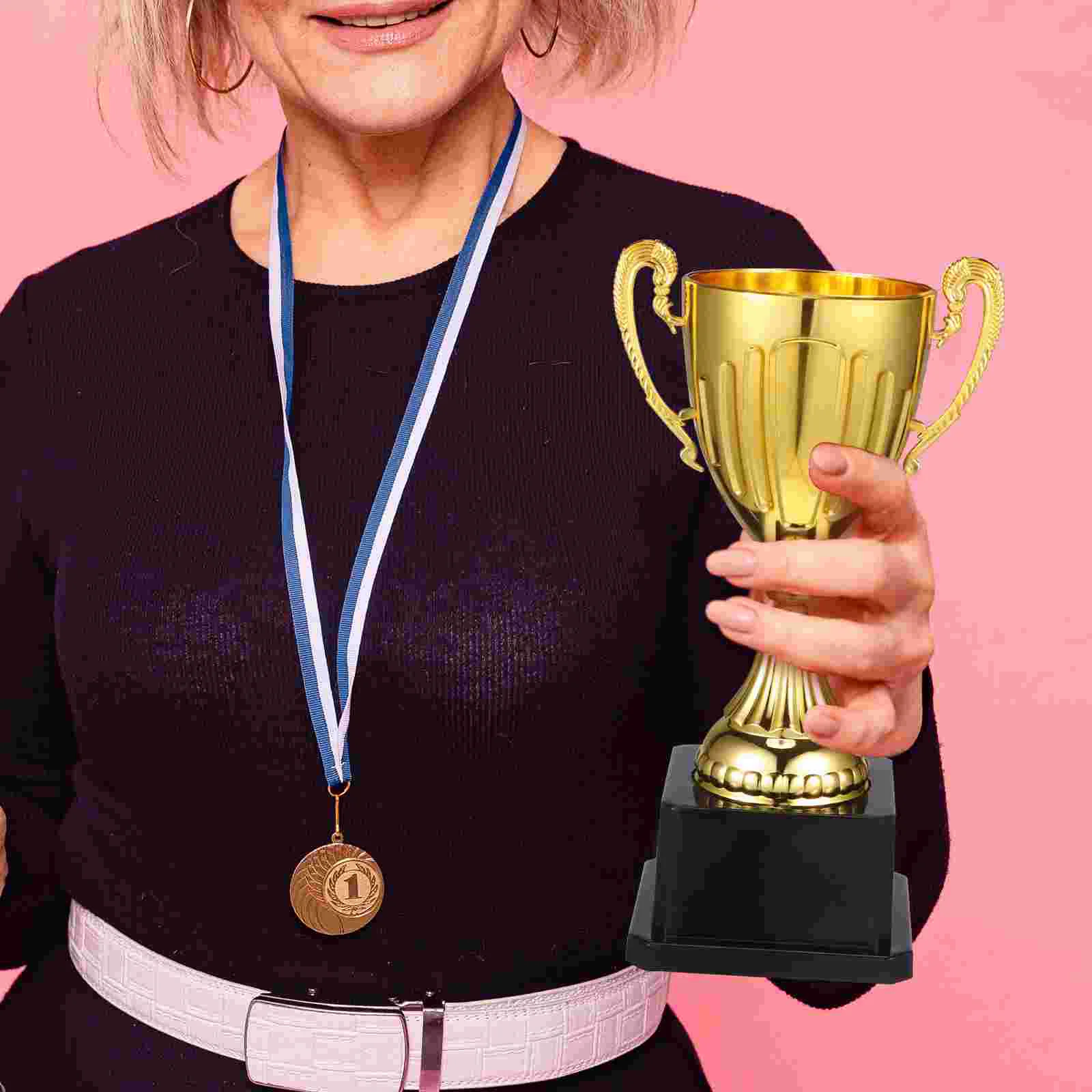 Memorial Gifts Trophy Gold Award Racing Car Trophies Competition Plastic Cup Game Prize Soccer Football
