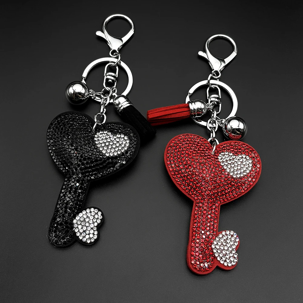 Romantischer Strass-Herz-Schlüsselanhänger mit Quaste und Glocke, Jubiläums-Paar-Mode-Handtaschen-Dekoration, Schmuckgeschenke