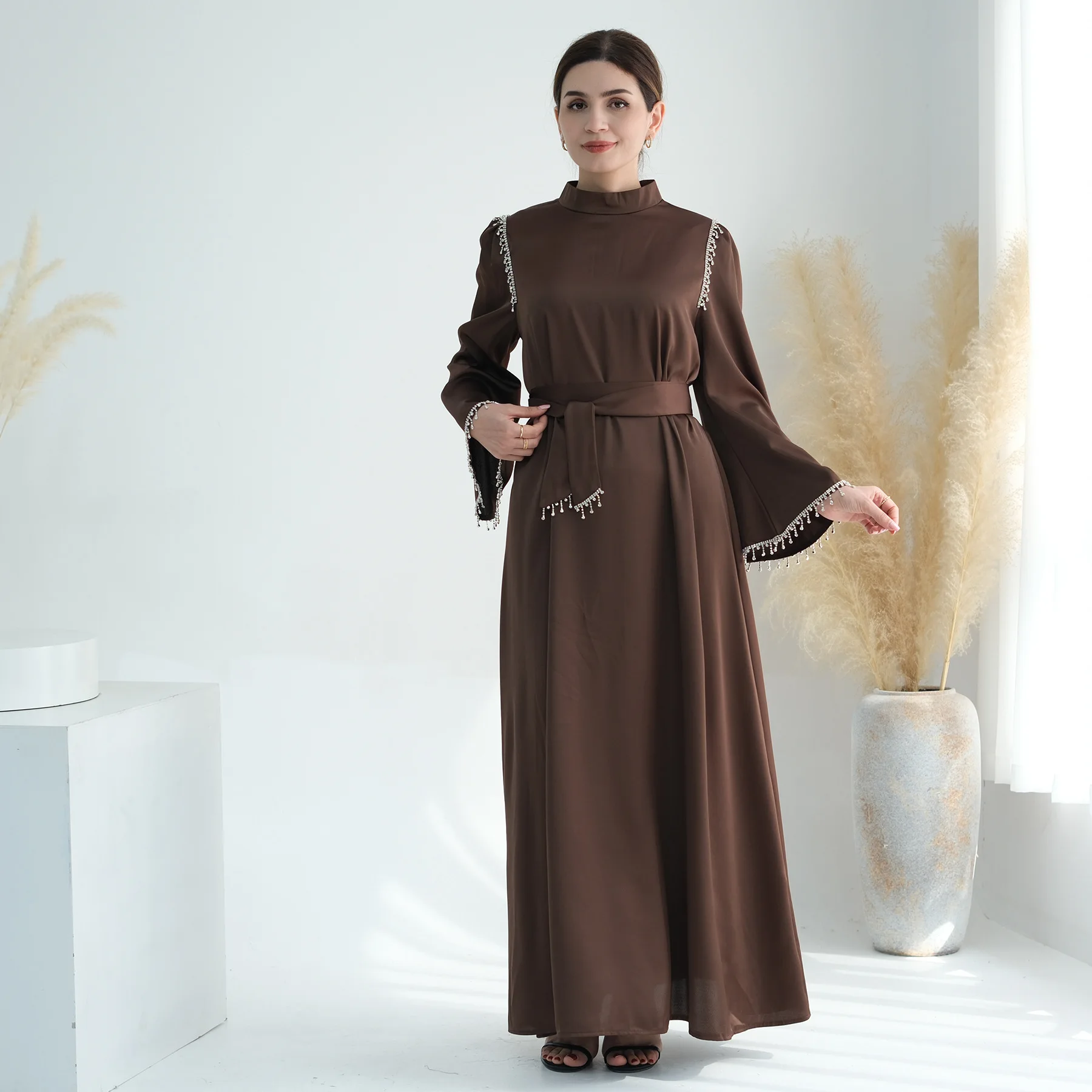 Satin Abaya Dubai Luxury Beads Muslim Hijab Dress Elegant Turkey Party Dresses for Women Kaftan Robe Ramadan Islamic Clothing