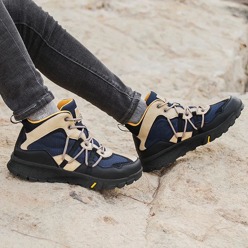 New Autumn Fashion Sneakers Breathable Men's Ankle Boots Outdoors Non- Slip Rubber Men's Hiking Boots Lace-up Casual Men's Shoes