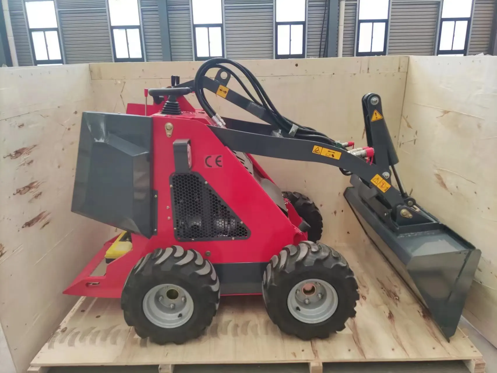 Mini chargeur de direction antidérapant avec seau, usine professionnelle, Inoler, Jane Wheel, HT320