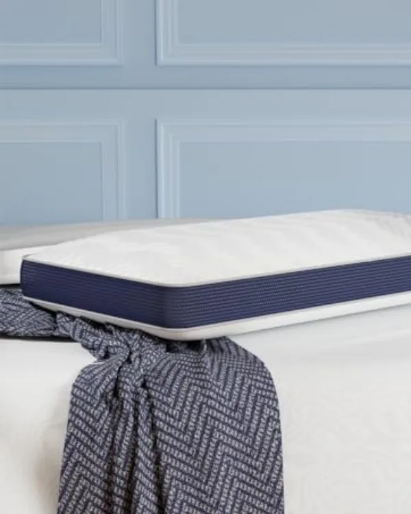 mattress,pillow