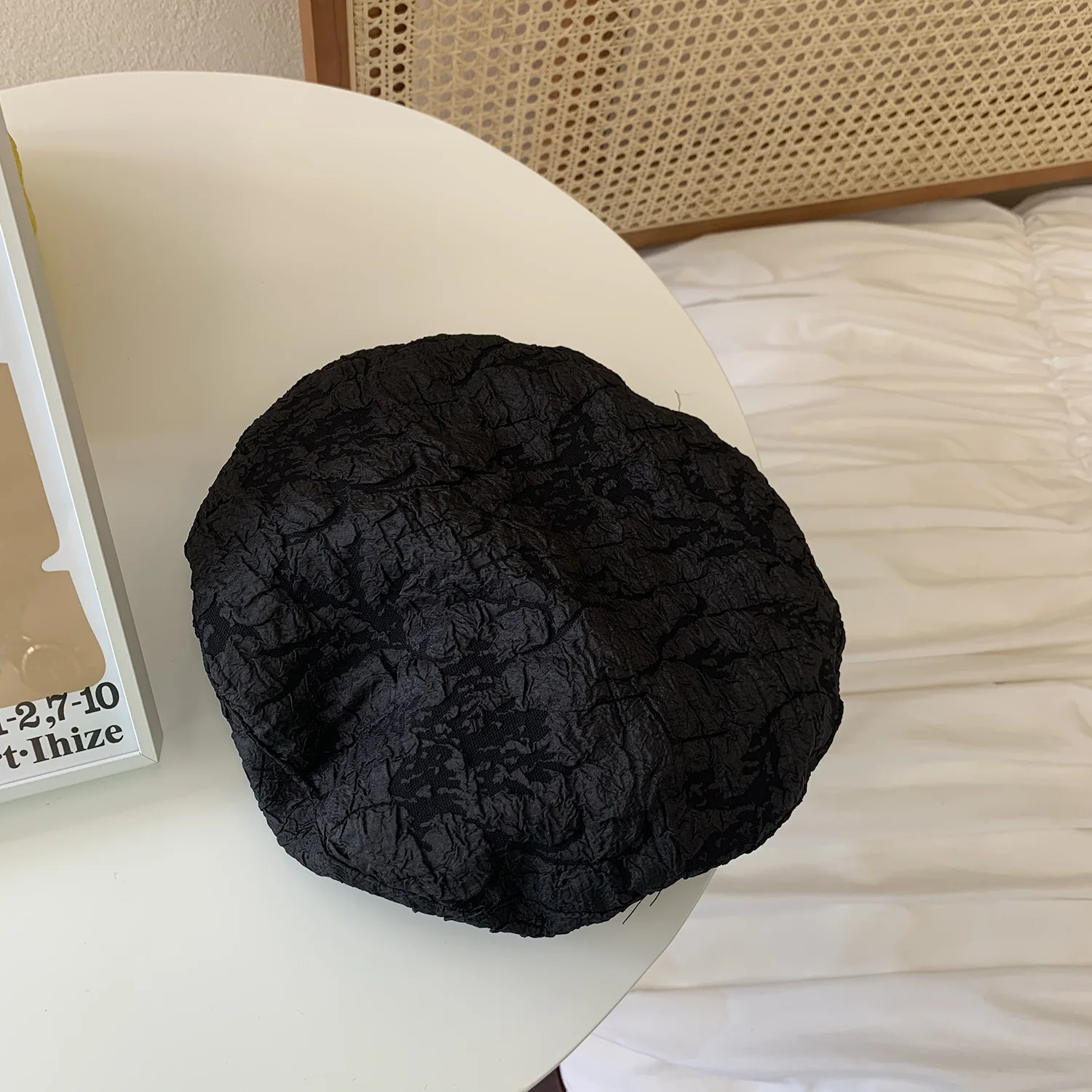 barrette hat mens French Summer Autumn Solid Color Pleated Lace Beret Female Cap Winter Autumn Spring Octagonal Hat Solid Top Quality Gift mens berets for sale Berets