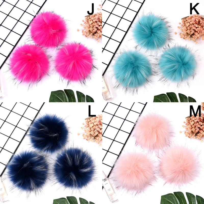 Description Picture 6 of item12/15cm New Large Pompom Ball With Press Button Fluffy Faux Fur Pompoms DIY Baby Girl Pompon Beanie Hat Accessories Hairball