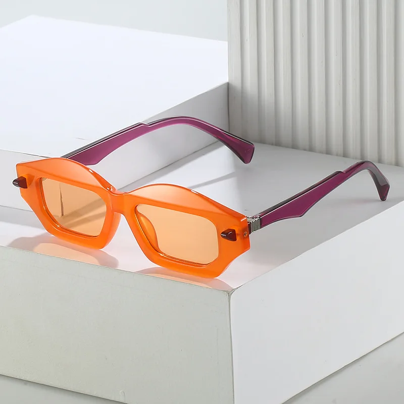 

Многоугольные солнцезащитные очки кошачий глаз Женские уникальные дизайнерские очки с заклепками Оттенки UV400 Модные мужские солнцезащитные очки с градиентом в стиле ретро