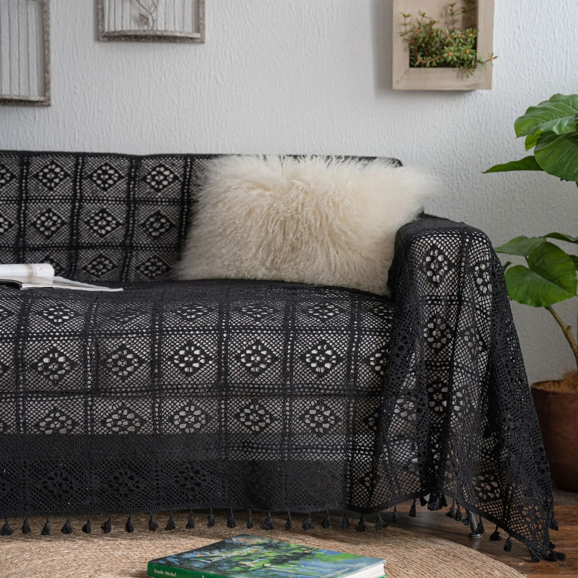 Cotton Crochet Sofa Cover Bohemian Couch Cover with Tassels Geometrical Hollow Decorative Sofa Slipcover Cover for Living Room