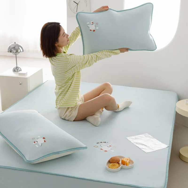 

Summer Cool Feeling Jelly Ice Silk Mat Melon Melon Mat Bed Li Bacteriostatic Floor Mat Bed Bed Air Conditioning Soft Mat Son
