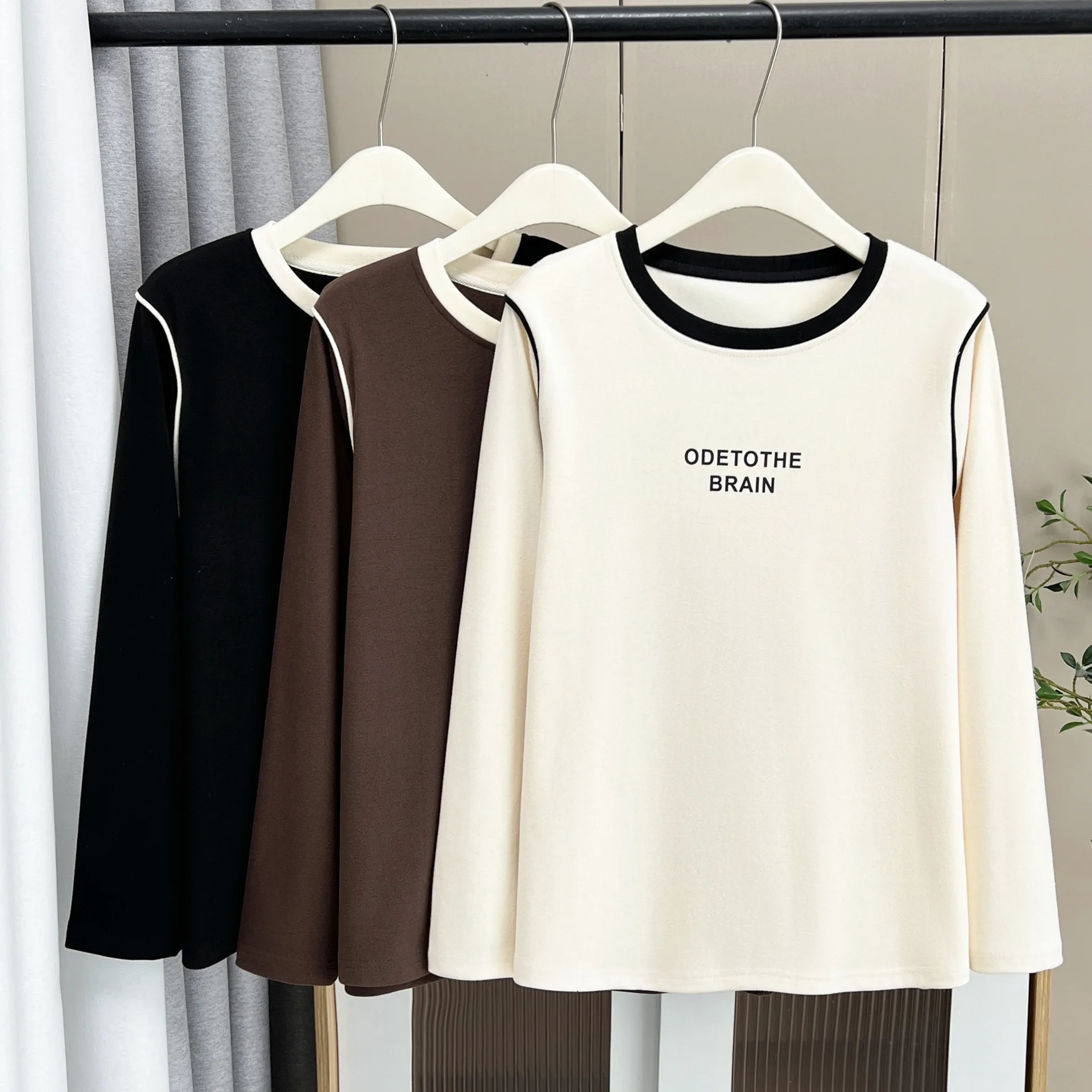 XXXXL Fashion Plus Size Women's T-Shirt Autumn And Winter New Simple Printed Small Letter Thickened DE Velvet Warm Tops 2531