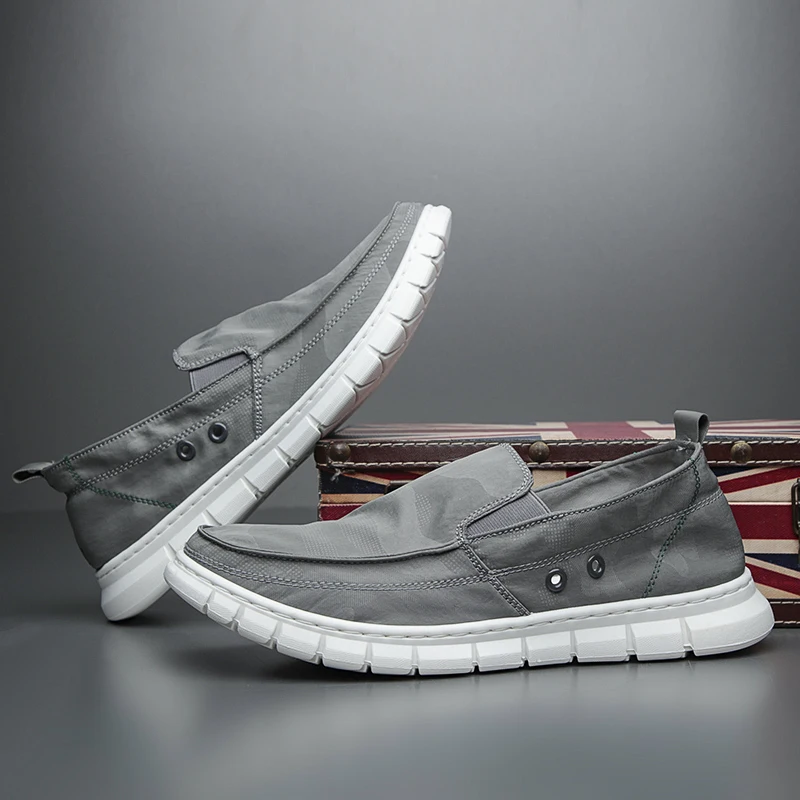 Men Canvas Casual Shoes Spring Summer Fashion Slip On Solid Color Lightweight Flat Shoes Man Loafers Z2001