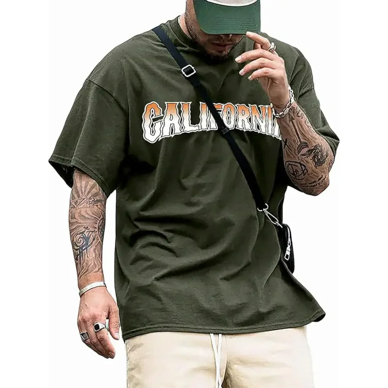 

Футболка мужская с коротким рукавом, круглым вырезом и принтом букв