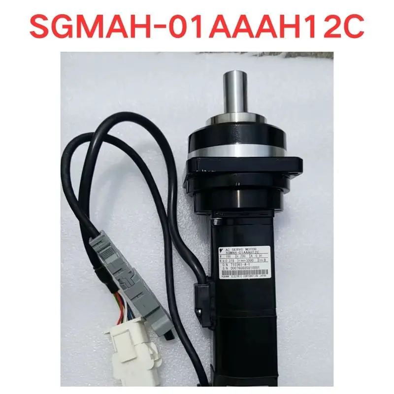 

Used 95% New SGMAH-01AAAH12C Servo brake motor with HD reducer Functional test OK