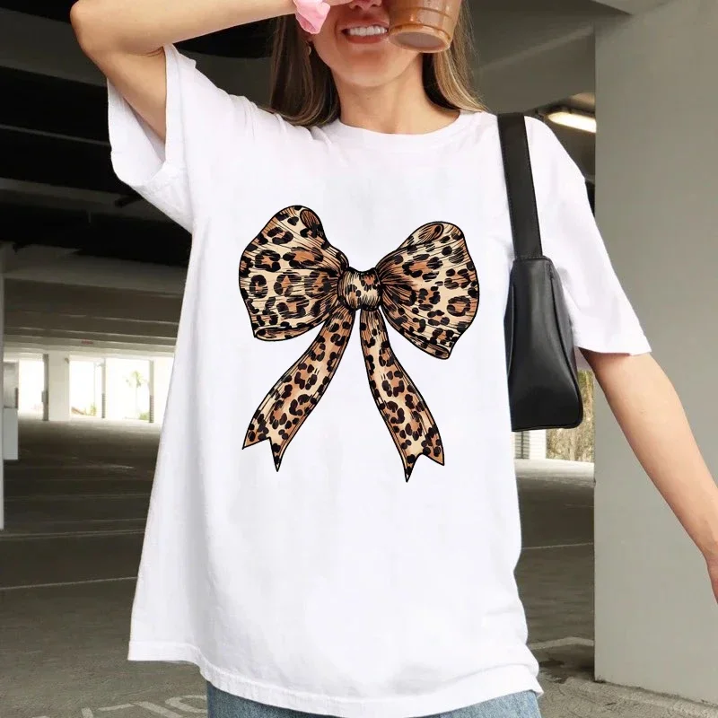 

Женский топ с коротким рукавом и принтом леопардовой доски, Повседневная футболка, Женская трендовая уличная футболка 90-х годов, базовая Винтажная футболка.
