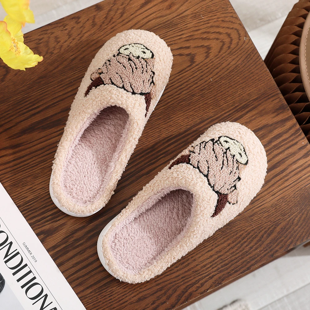 Winter Slippers Non-Slip Highland Cow Slippers Warm Plush Home Slipper House Flat Floor Soft Slides Cozy Couple Slip-On Slippers