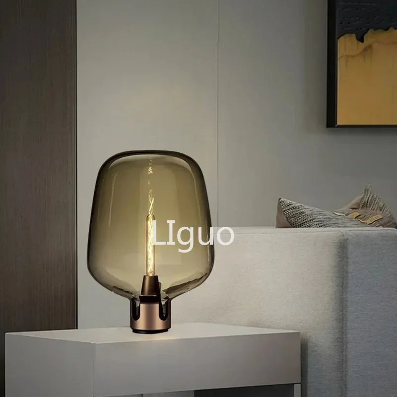 Slide image 0c5e772bd4ee4c7b9b32c59e56bf1d59