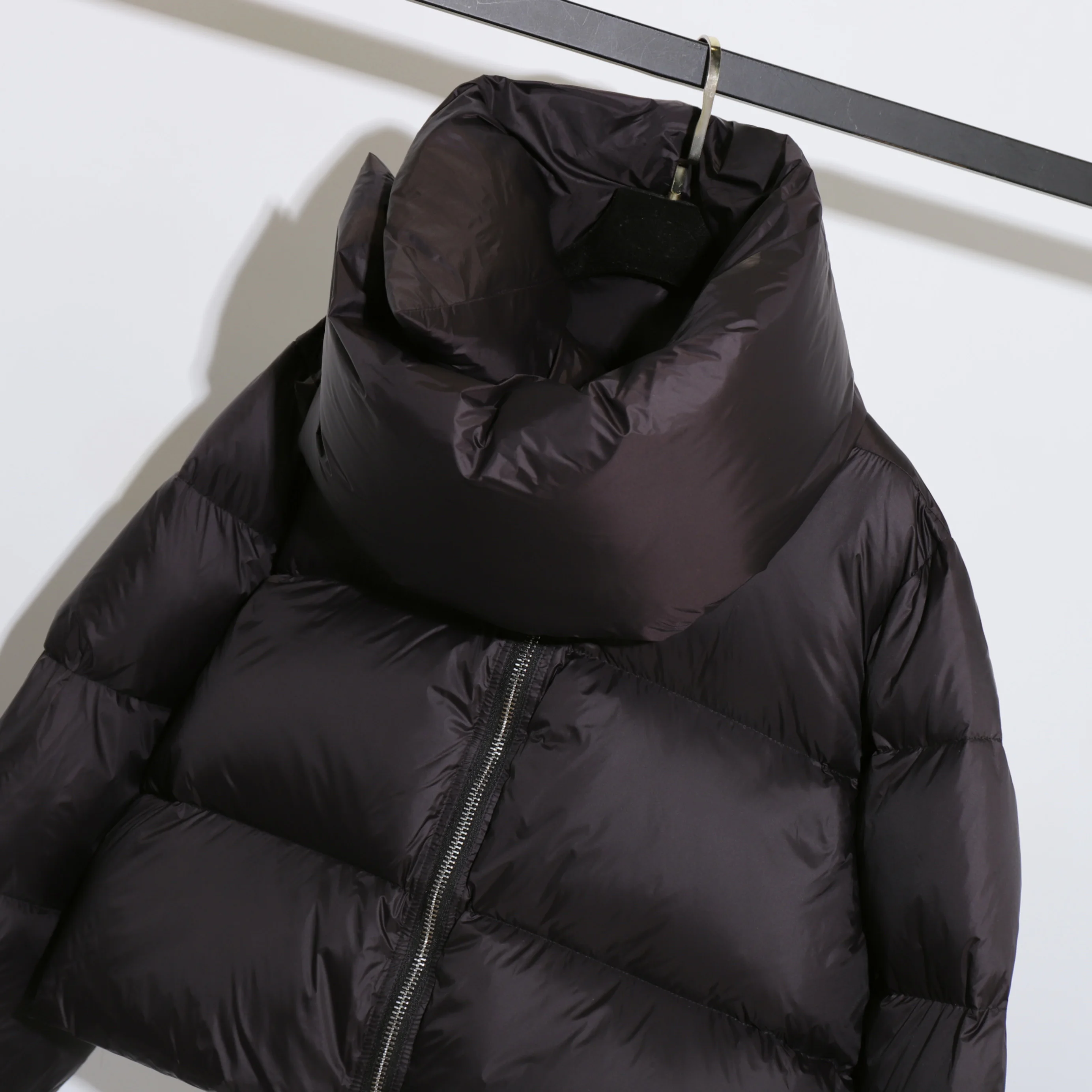 Winter Thick Warm High Quality 400g 90% White Duck Down Coat for Women Scarf Collar Cropped Puffer Jacket