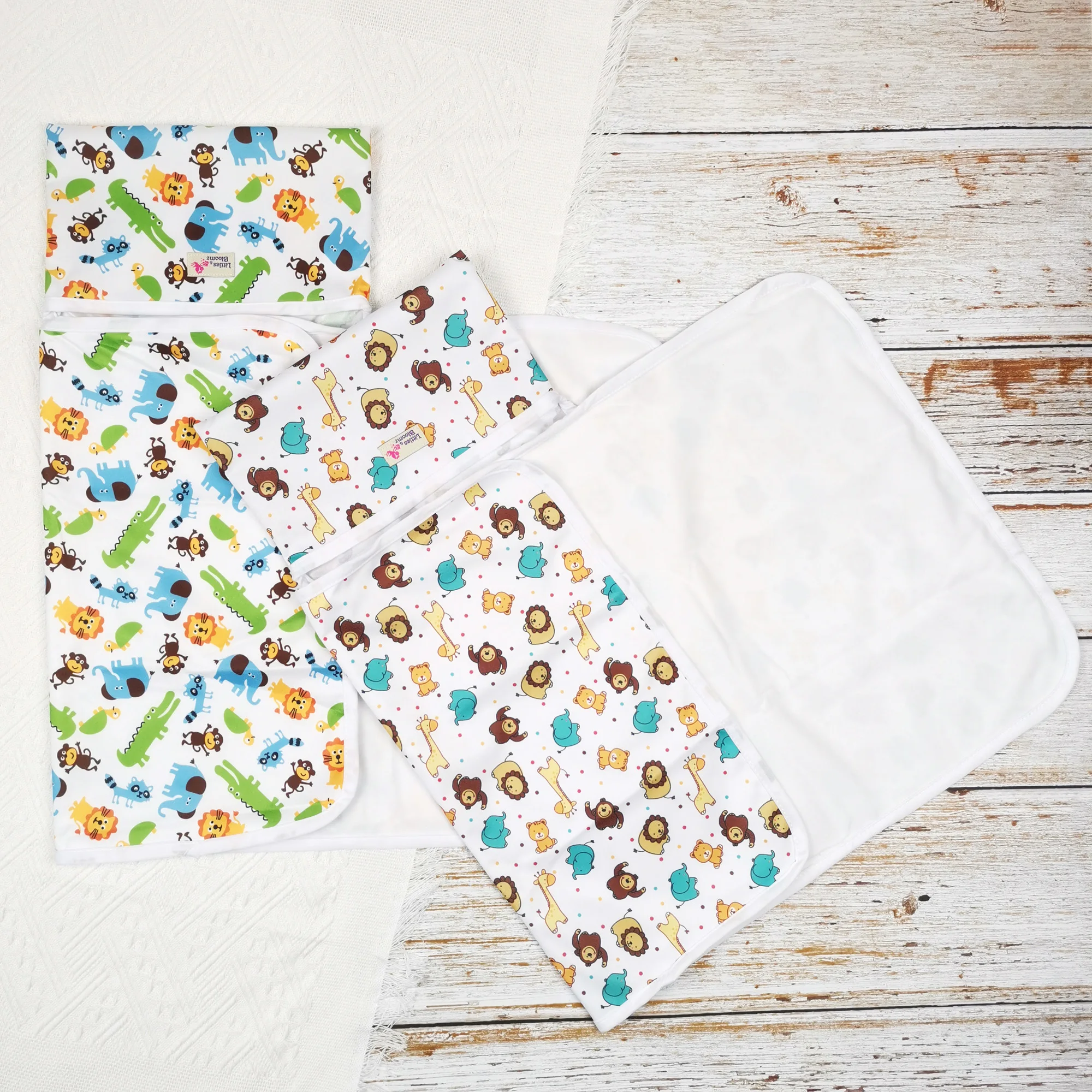 [Littles&Bloomz] 2pcs/set Baby Washable Foldable Portable Travel Compact Nappy Diaper Waterproof Floor Change Changing Mat Play