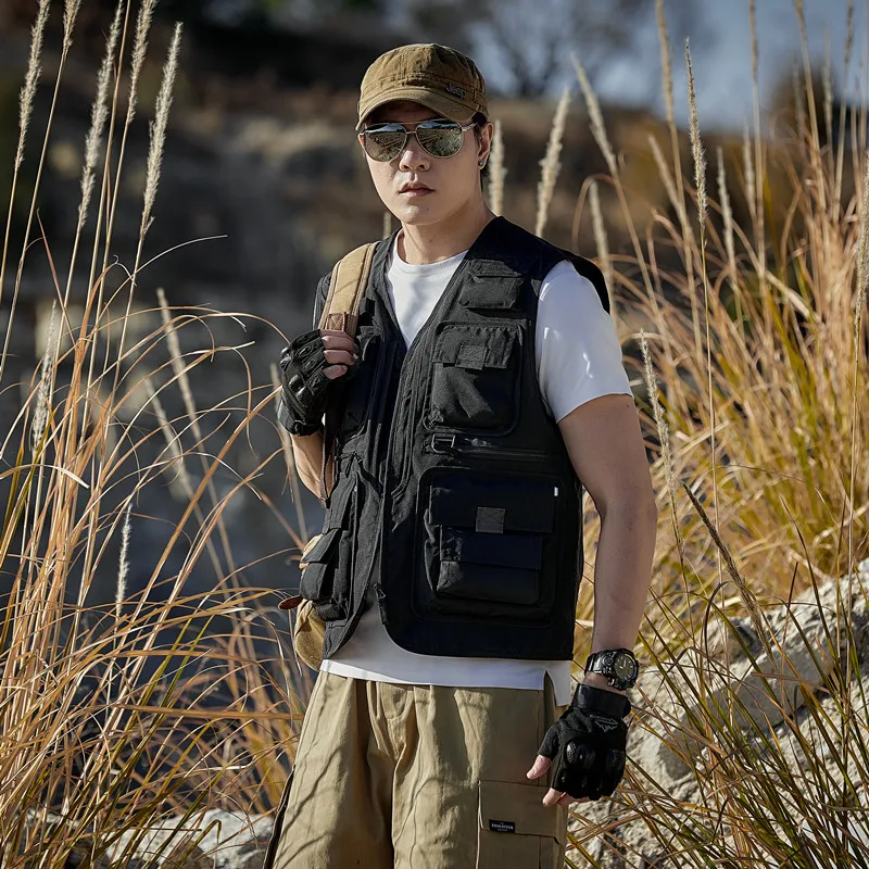 Sleeveless Jacket Large Size Men's Vest Windbreaker Tactical Vests Multi Pocket Hunting Fishing Clothing Waterproof Man Jackets