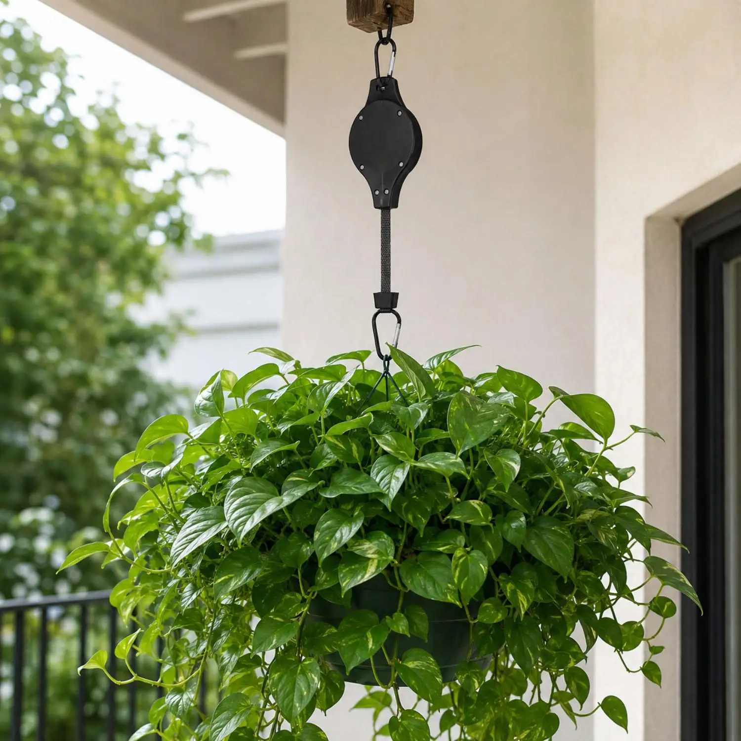 Retractable Heavy Duty Outdoor Plant and Flower Pot Hanger