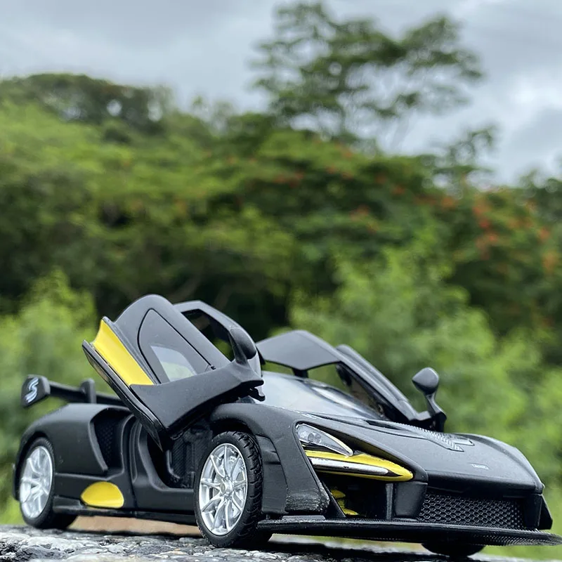京商ミニッツMcLaren Senna 1/32 スケールモデル Amazon.com: 1:32 Scale McLaren Senna Pull Back Toy Car with
