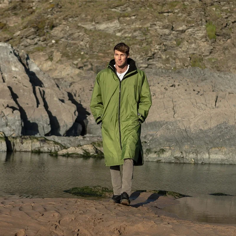 Unisex Waterproof Surf Changing Robe Outdoor Coat Winter Warm Jacket Hooded Cloak Beach Surfing Pool Lining Anorak Raincoat M/L surf changing robe