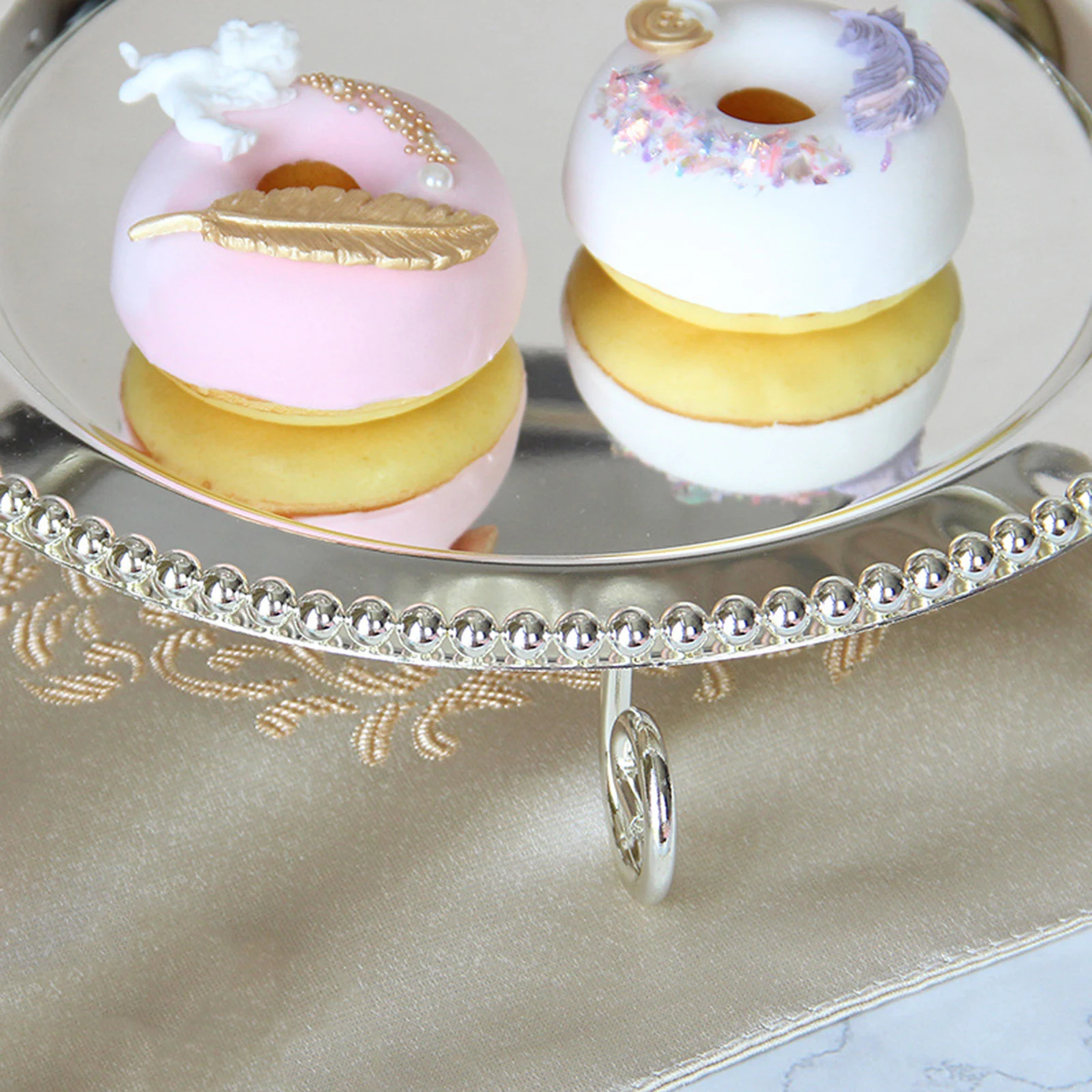 Modern Hauteur Cupcake Holder Party Serving Tray Vanity Rack Dessert Stand Rack Stylish Design for Party Event Home Office Bar