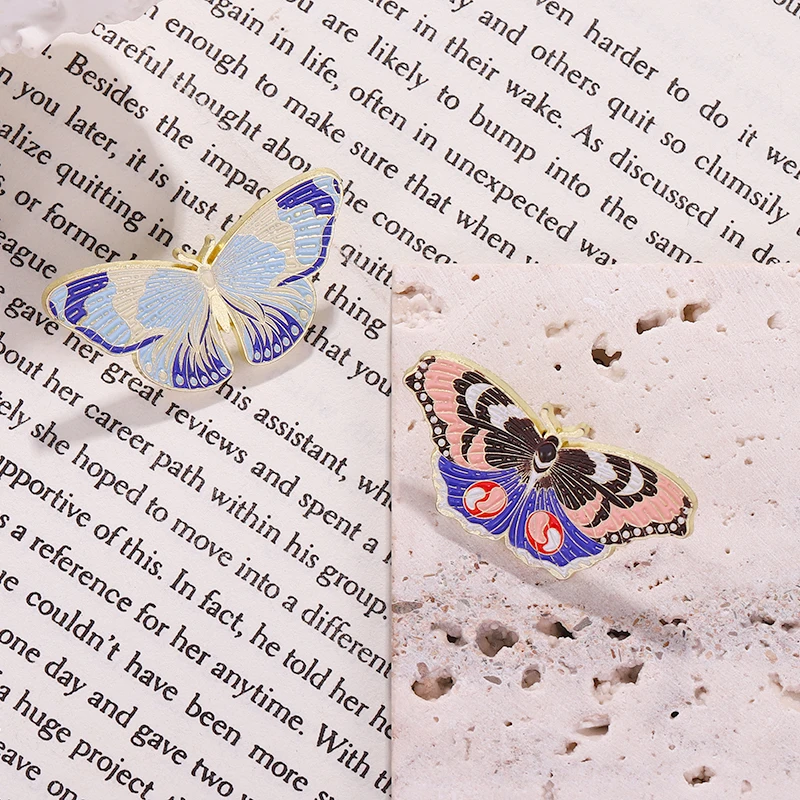 Schmetterling Emaille Pin Motte Pronomen Insekt Tier Abzeichen Punk Schöne Brosche Halloween für Frauen Goth Hexe Schmuck Revers Geschenke – Detail 8