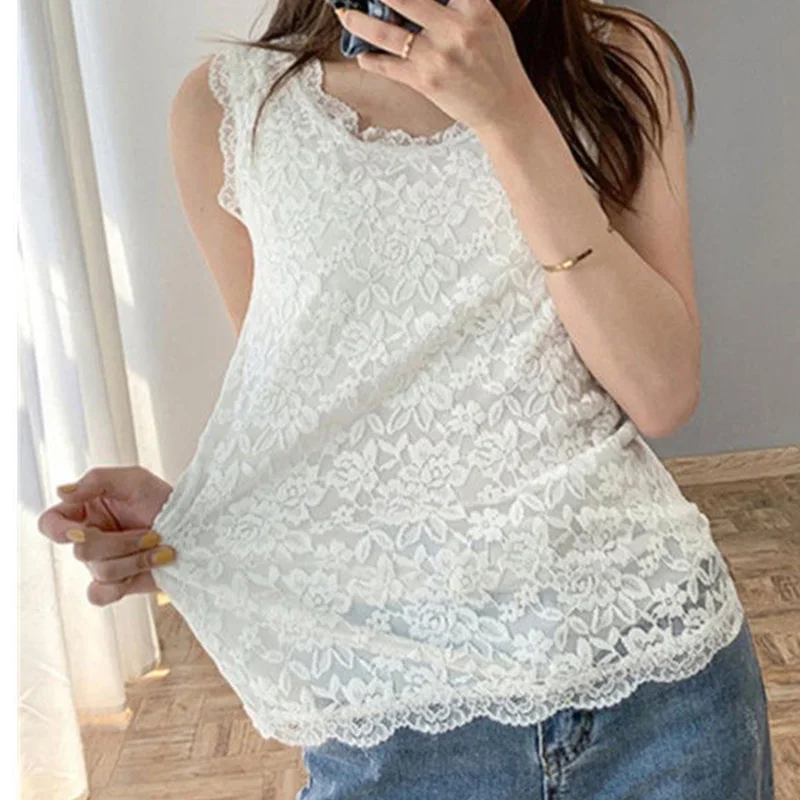 

2024 New Summer Elegant Fashion Loose Sweat Korean Style Tank Top for Women Lace Splicing Sexy O Neck Sleeveless Chic Y2K Tops