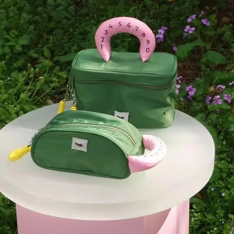 

Tagi. Hadou Callme Storage Bag Hotdog Bag Nylon Waterproof Large Capacity Impossible Makeup Bag