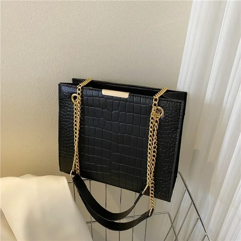 Luxury Women's Designer Crossbody Chain Bag - Solid Color Shoulder Handbag