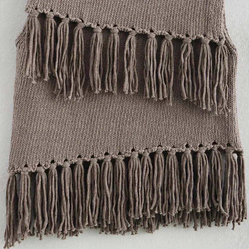 Chaleco de punto con borlas de calle para mujer, suéter de cuello medio alto, sin mangas, ajustado, camiseta sin mangas para mujer, primavera 2025, ropa de abrigo suave para mujer