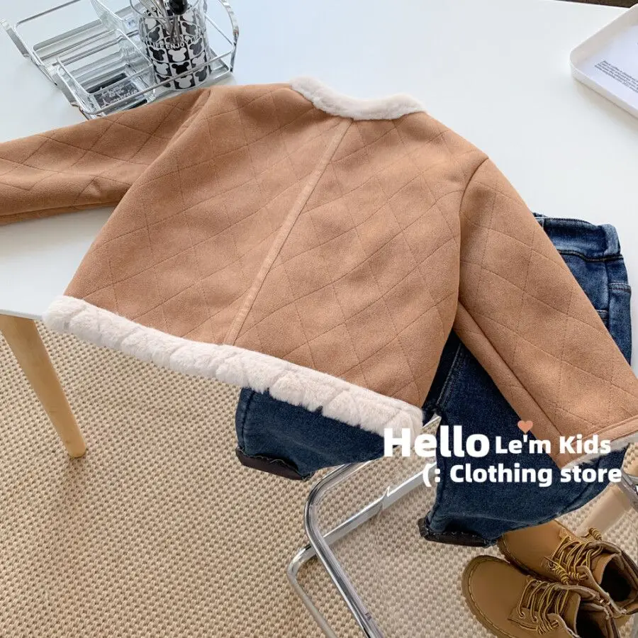 ��ī �ܿ� o-�� Į�� �̱� �극��Ʈ ���ַ� ���� �ָ��� �����ϰ� �β��� ������ ���� ĳ�־�, ��� �ҳ� 2022