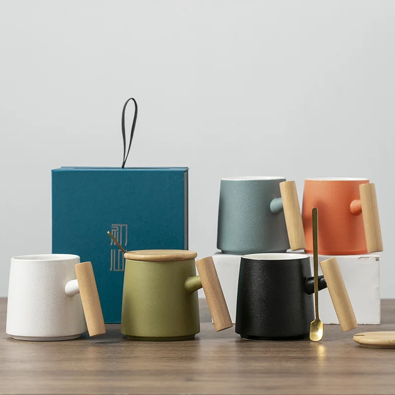 

Ceramic mug with lid creative wooden handle personal office cup gift cup