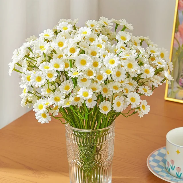 60 têtes de fleurs de marguerite artificielles, petite marguerite, Bouquet de fausses fleurs pour la saint-valentin, décoration de Table pour fête de mariage, décoration de maison DIY 1