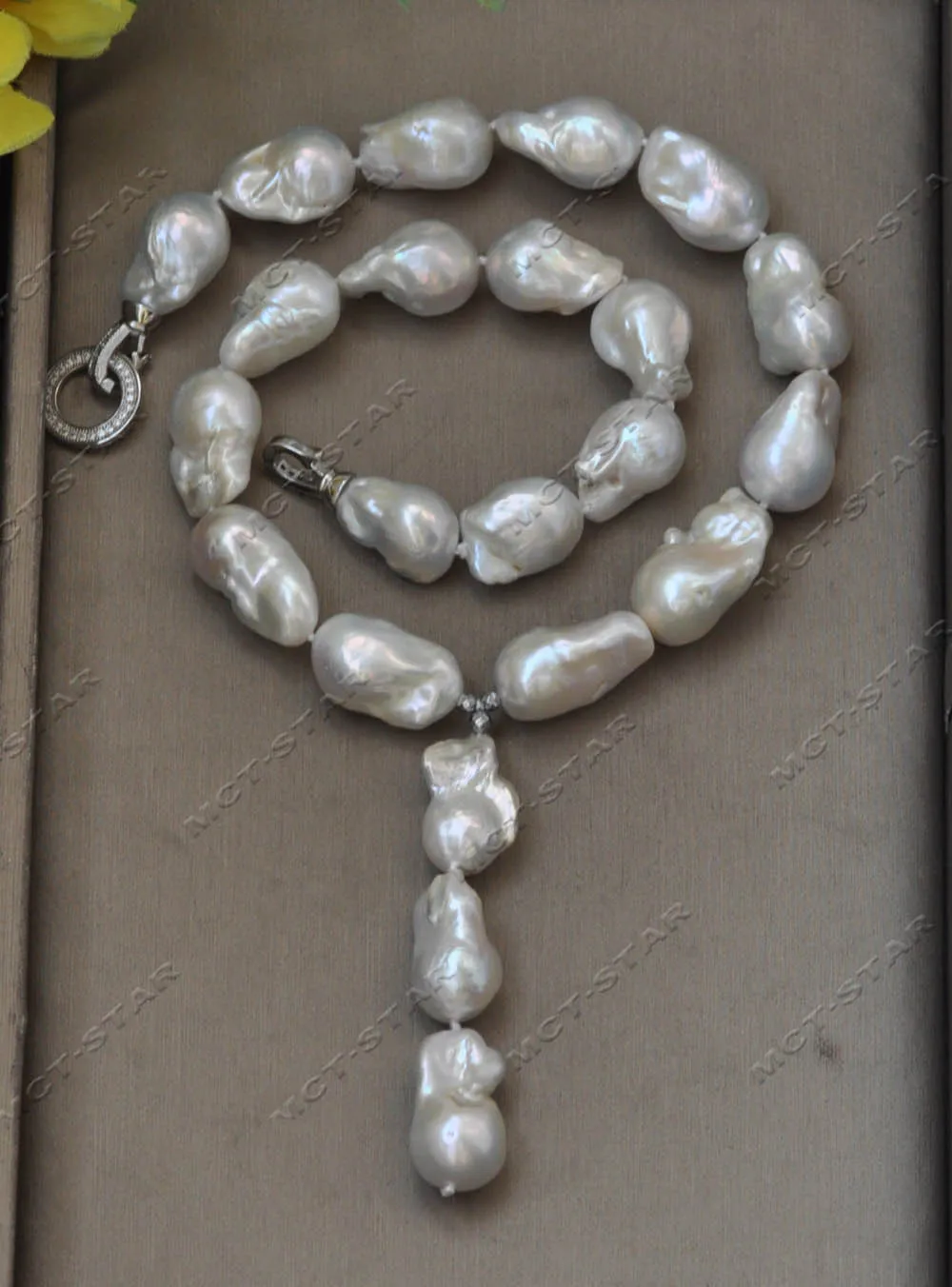 

Z13020 18" 25mm White Baroque Keshi Reborn Pearl Necklace Pendant CZ