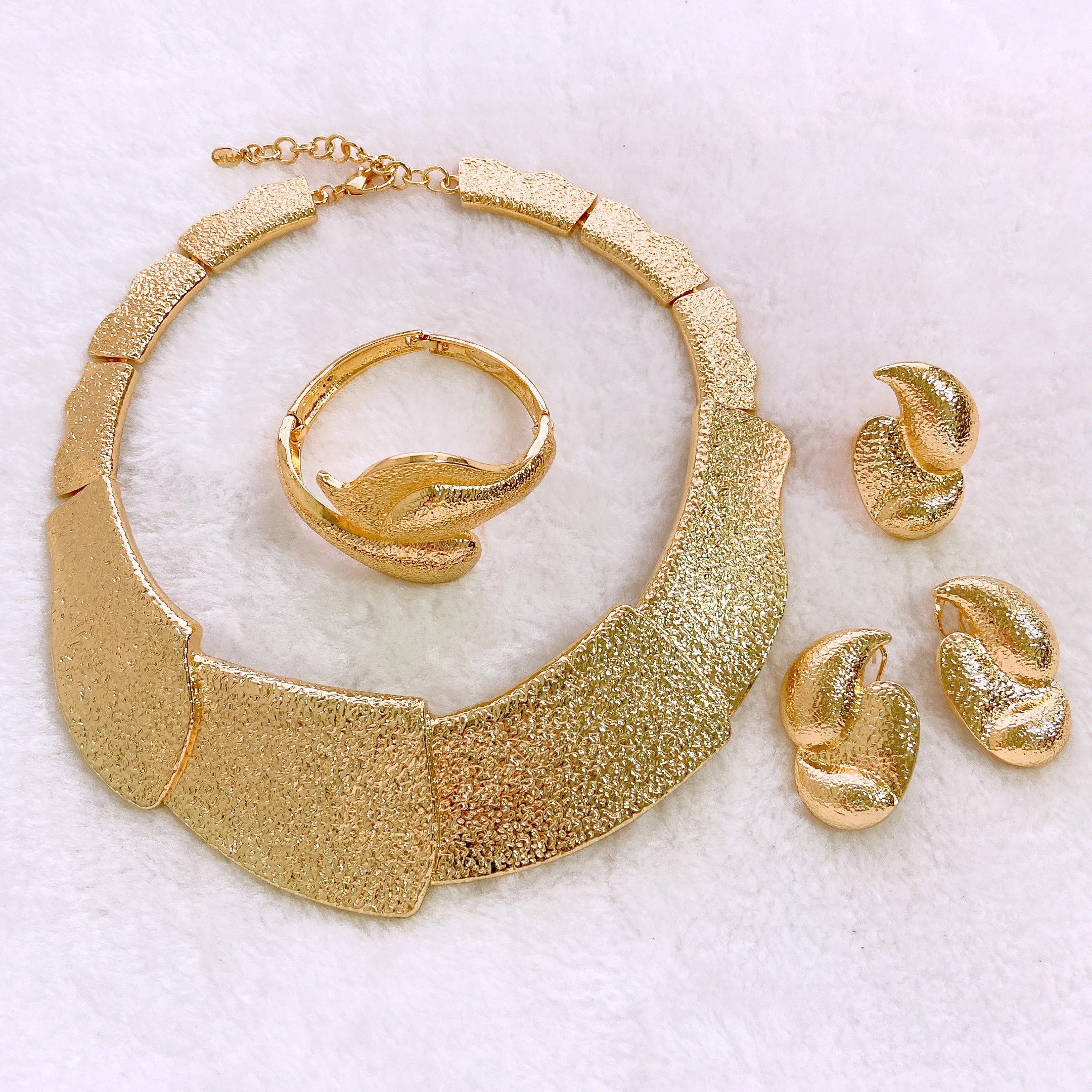 

Women's Jewelry Sets Big Style Najia Weddings Necklace Earrings Bangle Bracelet Ring Free Shipping