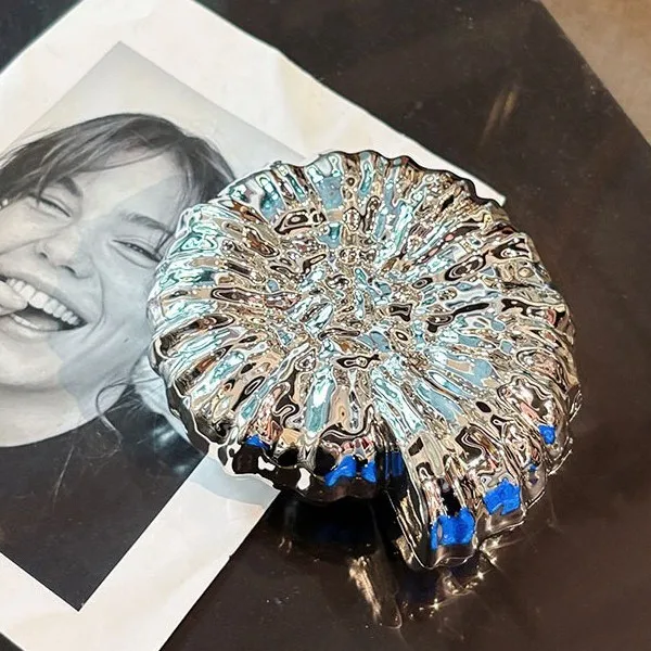 Design Cute Acrylic Sea Shell Ladies Crossbody Bag Single Shoulder Spring New Style Fashionable Women's Bag Simple Elegant