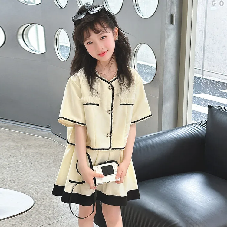 

Summer skirt for girls 2024 new Korean version sweet apricot colored small fragrant style pleated skirt two piece set