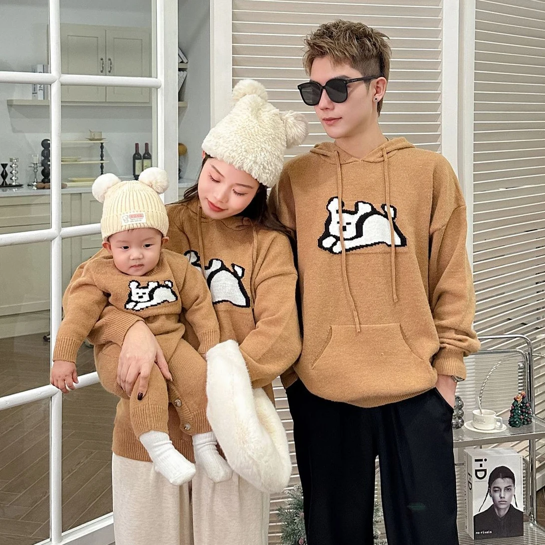 

Family Matching Sweaters Winter Autumn Dad Mom and Children Knit Hooded Sweatshirts Mother Daughter Son Jumper Infant Bodysuit