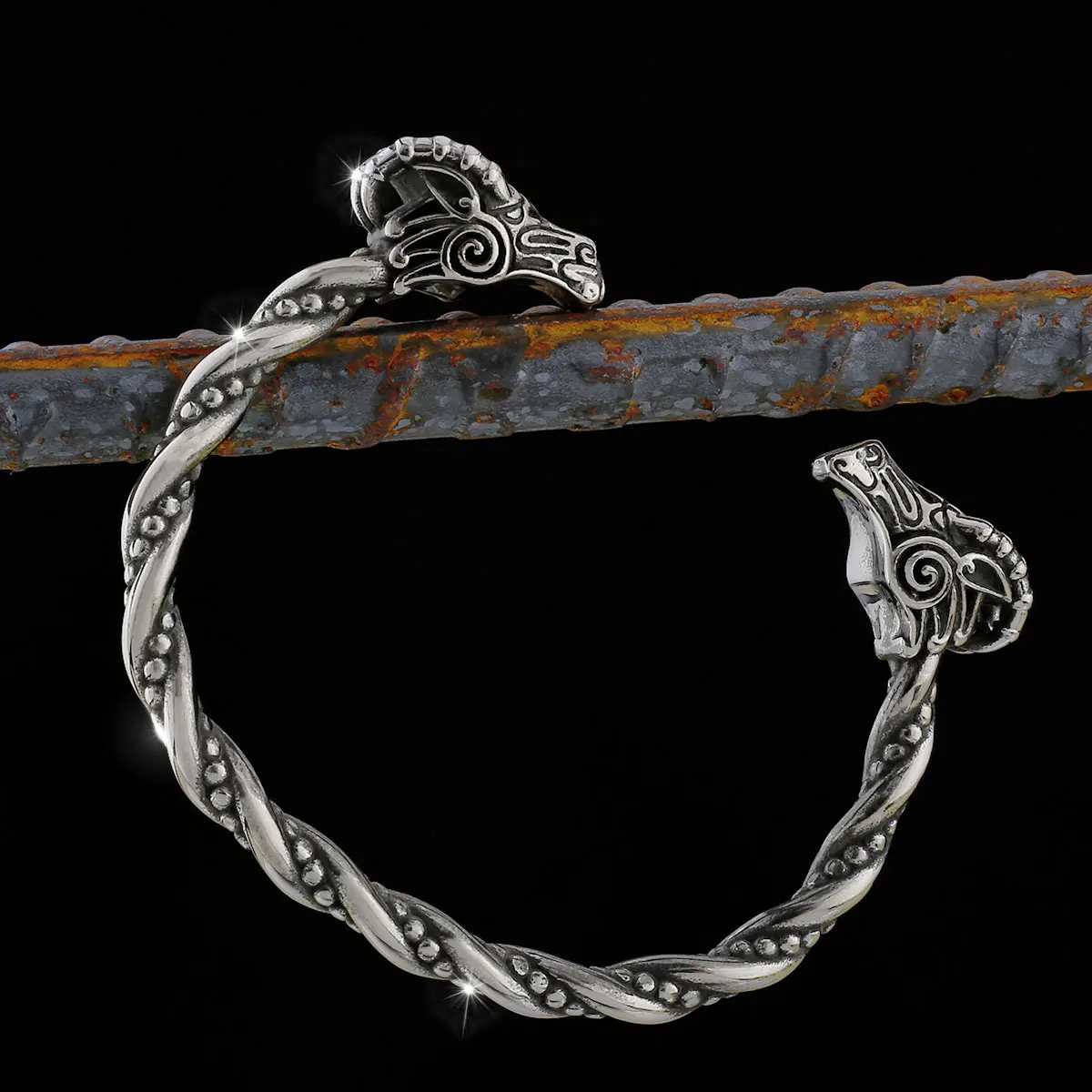 Pop Retro Creative Viking Animal Valknut Bracelet Odin Hip Hop Retro Stainless Steel Jewelry Bracelet Amulet Wholesale