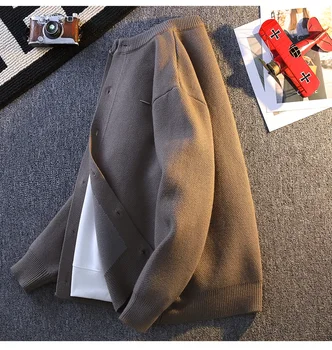 الكورية الرجال سترة سترة الأعمال عادية س الرقبة بلون بالأزرار الرجال متماسكة Sweatercoat موضة ملابس رجالي الشارع الشهير 2