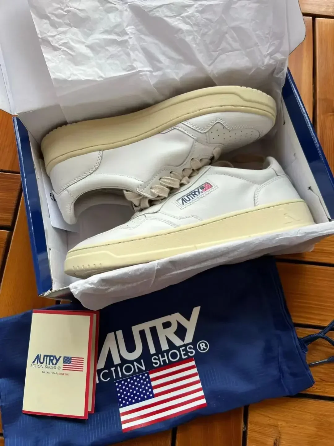 Sports Shoes Autry For Women Men Summer Casual Sports Skateboard Shoes Spring Fashion Breathable Vulcanized
