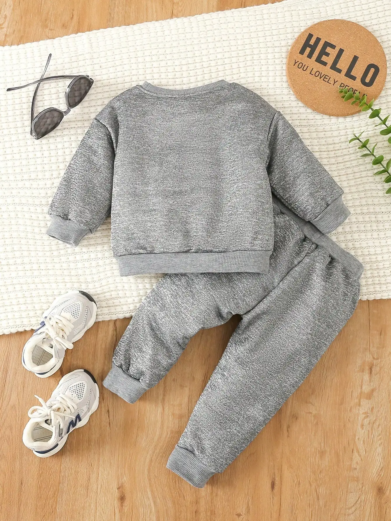 Рисунок 2 - Брючный костюм для маленьких мальчиков