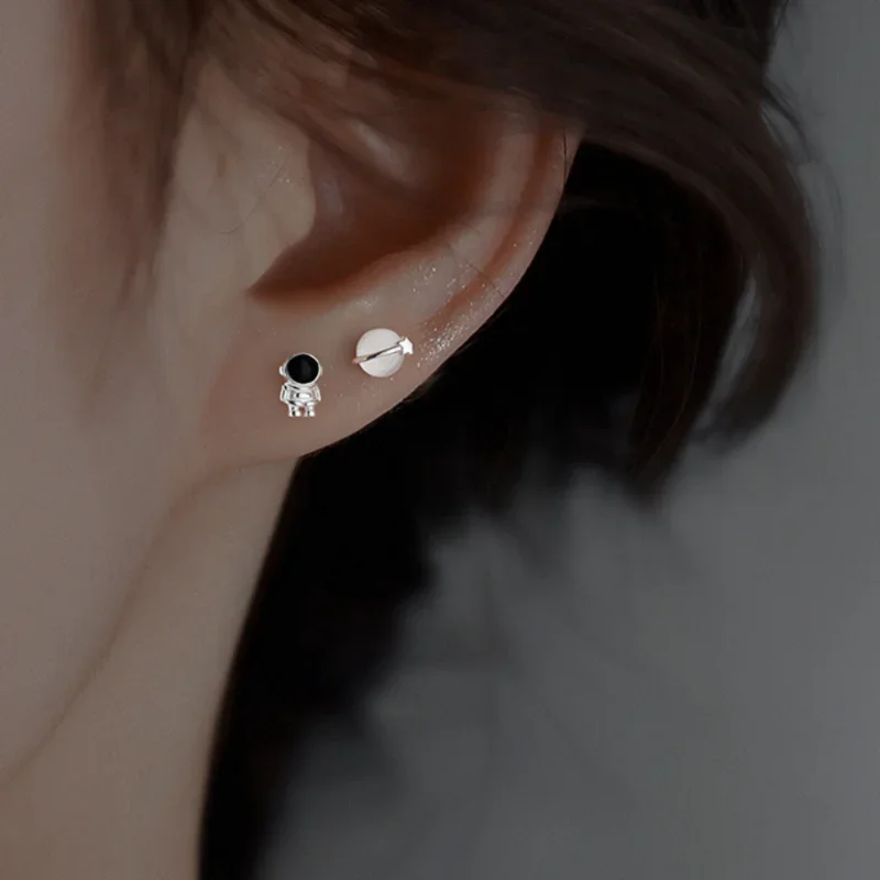 2pcs Asymmetric Cute Space Astronaut Planet Opal Stud Earrings For Women Lovely Simple Earring Ear Piercing Jewelry