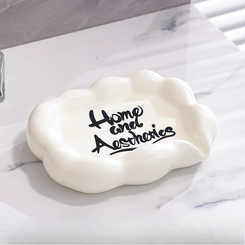 Creative Ceramic Draining Soap Box Light luxury solid color Cloud Shaped Soap Dishes Bathroom Kitchen Supplies, Storage Rack 1Pc