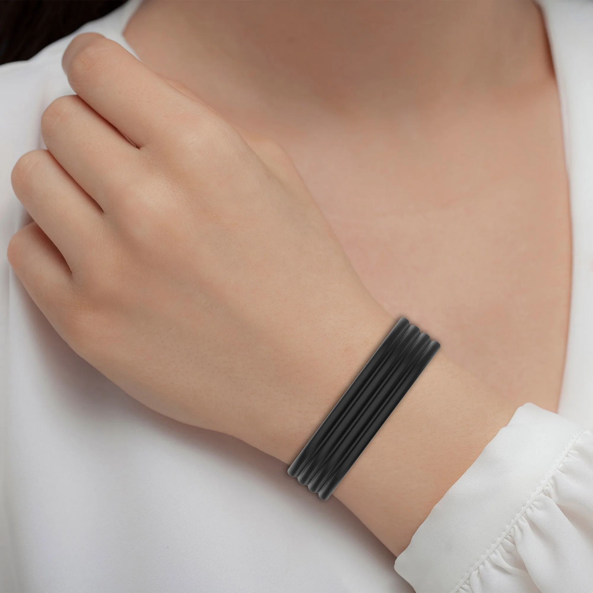 Sport Breathable Silicone Loop Replacement Band